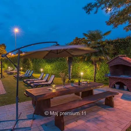 Maj Premium 11 Apartment *